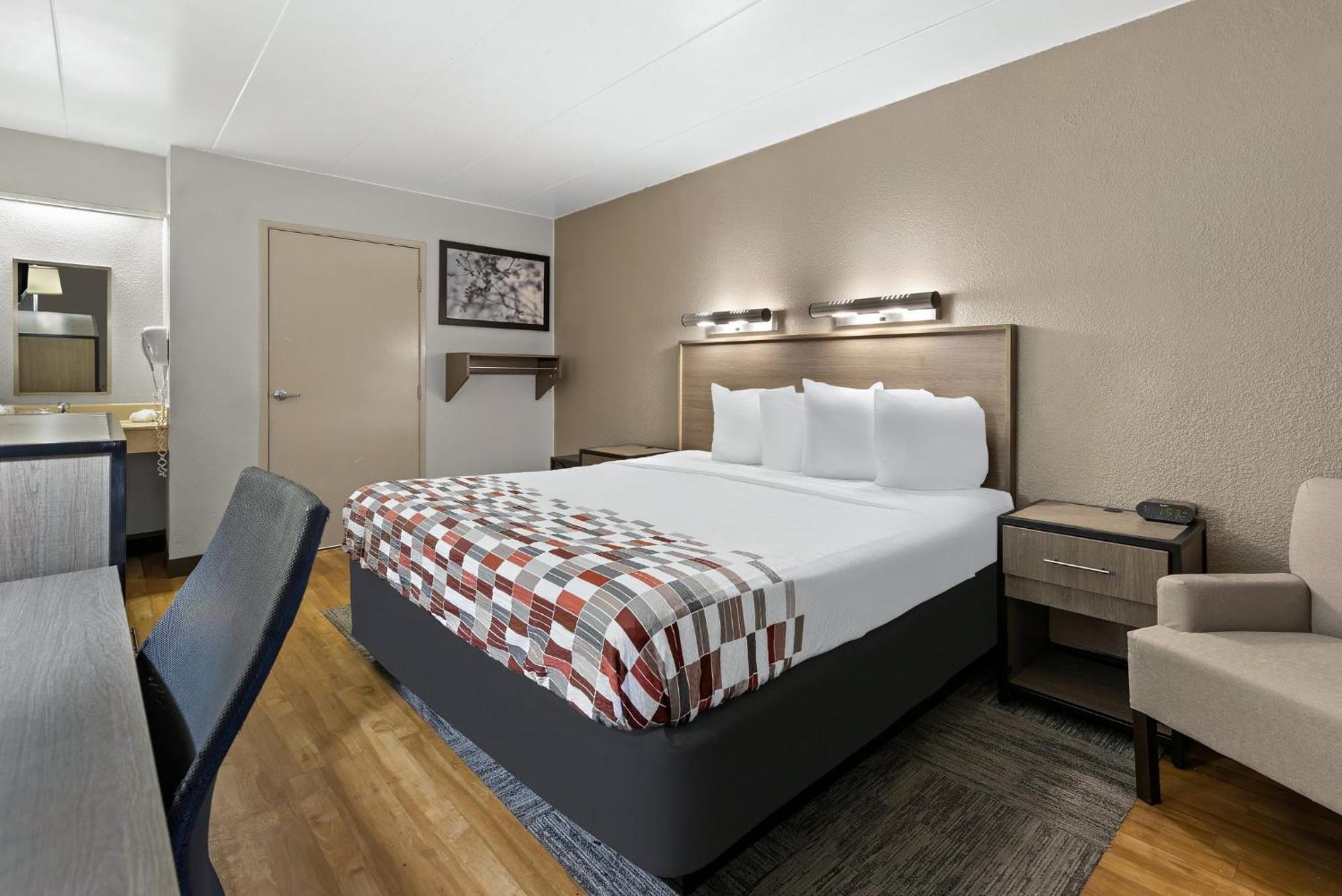 Motel Red Roof Cleveland - 2*