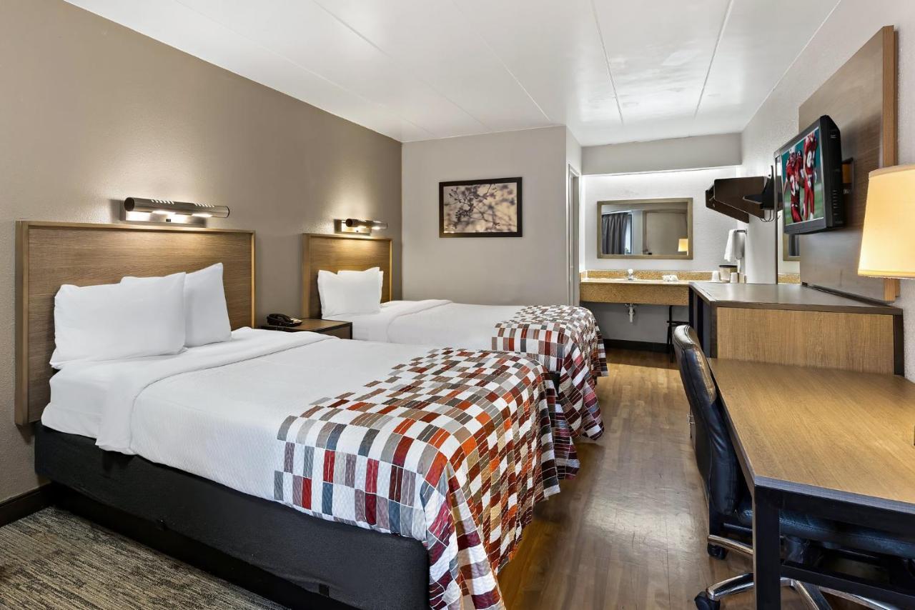 Motel Red Roof Cleveland -